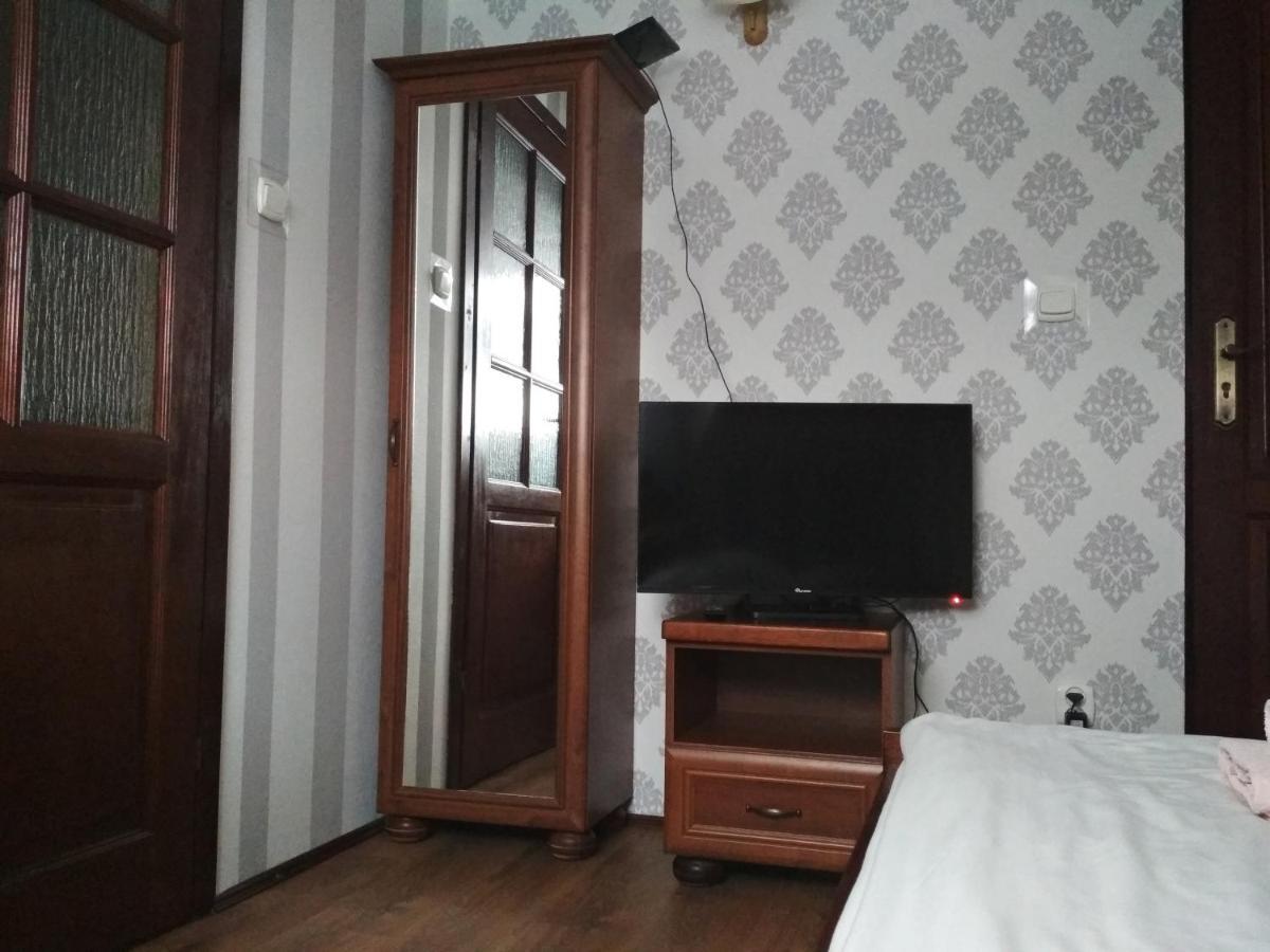 Zielony Dworek Częstochowa Exterior foto