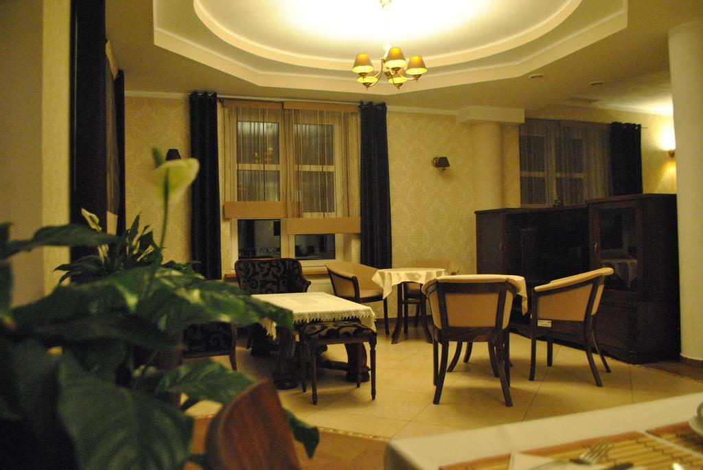 Zielony Dworek Częstochowa Exterior foto